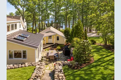 107 Bay View Street, Camden, ME 04843 - Photo 15