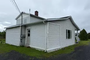 586 Main St, Madawaska, ME 04756 - Photo 3