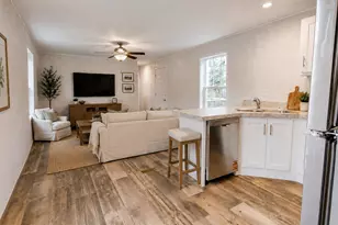 26 Round Stone Rd, Mount Vernon, ME 04352 - Photo 7