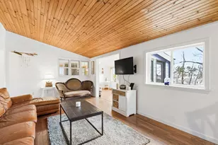 132 Sunset Ave, Portland, ME 04109 - Photo 9
