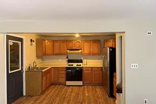 136 Washington St, Pittsfield, ME 04967 - Photo 3