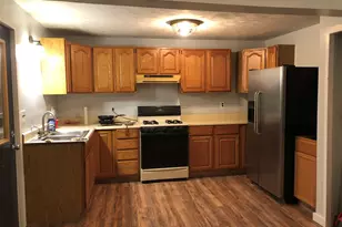 136 Washington St, Pittsfield, ME 04967 - Photo 5