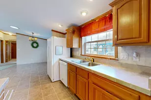 13 Evergreen Rd, Lewiston, ME 04240 - Photo 5