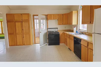 499 Aroostook Avenue, Millinocket, ME 04462 - Photo 3