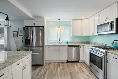 32 W W. Old Orchard Avenue, Old Orchard Beach, ME 04064 - Photo 17