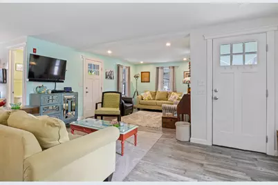 32 W W. Old Orchard Avenue, Old Orchard Beach, ME 04064 - Photo 11
