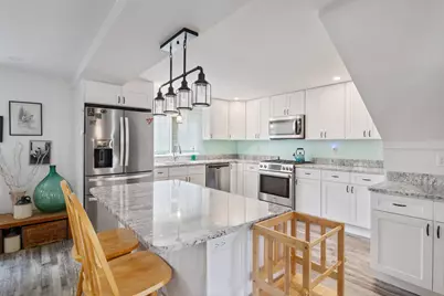 32A W Old Orchard Avenue, Old Orchard Beach, ME 04064 - Photo 17