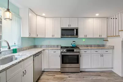 32A W Old Orchard Avenue, Old Orchard Beach, ME 04064 - Photo 19