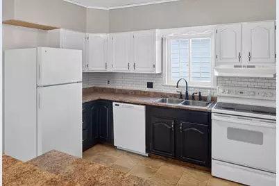 346 Penobscot Avenue, Millinocket, ME 04462 - Photo 17