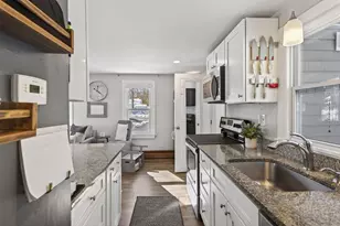 13 Highland Ave, Cumberland, ME 04021 - Photo 9