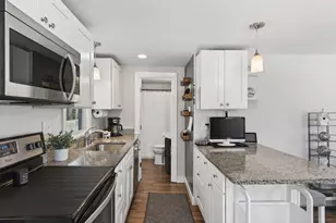 13 Highland Ave, Cumberland, ME 04021 - Photo 7