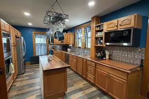 21 Bowdoin St, Houlton, ME 04730 - Photo 5