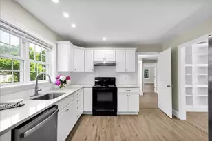 153 Cedar St, Belfast, ME 04915 - Photo 5