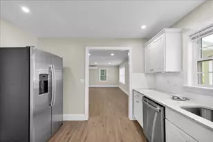 153 Cedar St, Belfast, ME 04915 - Photo 9