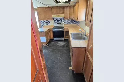 10 Cherry Street, Dover Foxcroft, ME 04426 - Photo 5