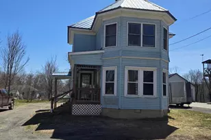 10 Cherry St, Dover Foxcroft, ME 04426 - Photo 37