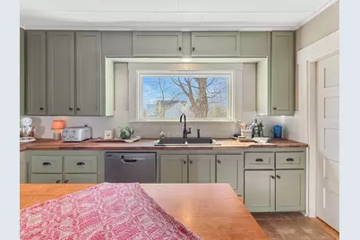 49 Pleasant Avenue, Sangerville, ME 04479 - Photo 5
