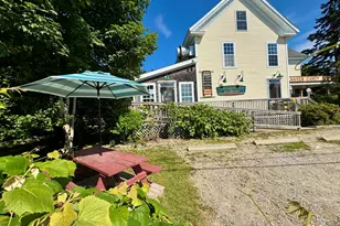 62 W Main St, Vinalhaven, ME 04863 - Photo 3