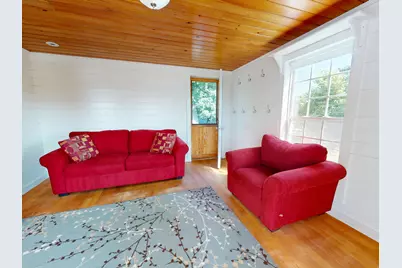 62 W Main Street, Vinalhaven, ME 04863 - Photo 31
