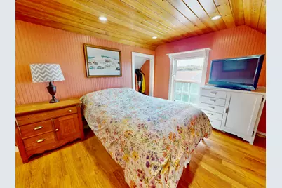 62 W Main Street, Vinalhaven, ME 04863 - Photo 49