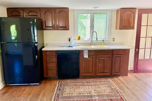 111 E Main St, Vinalhaven, ME 04863 - Photo 3