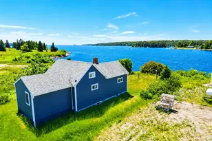 102 Sargent St, Winter Harbor, ME 04693 - Photo 9