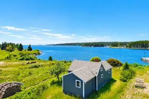 102 Sargent St, Winter Harbor, ME 04693 - Photo 3