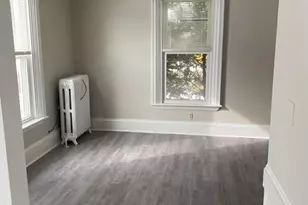323 Broadway, Rockland, ME 04841 - Photo 13