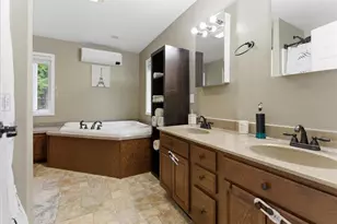 13 Bowdoin Dr, Lewiston, ME 04240 - Photo 15