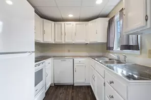 7 Garfield St, Saco, ME 04072 - Photo 11