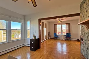 35 Washington St, Lubec, ME 04652 - Photo 9