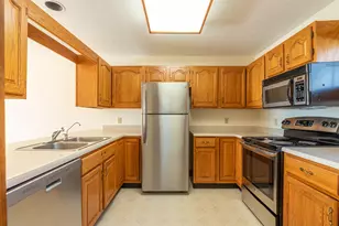 25 Main St, Rockland, ME 04841 - Photo 11