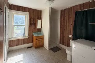 33 Lakeview St, Lincoln, ME 04457 - Photo 7