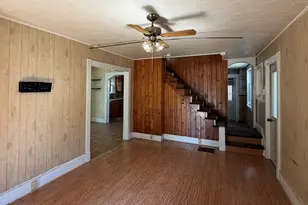 33 Lakeview St, Lincoln, ME 04457 - Photo 9