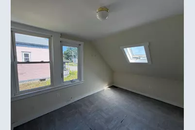 33 Lakeview Street, Lincoln, ME 04457 - Photo 13