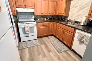 1390 Forest Ave, Portland, ME 04103 - Photo 9