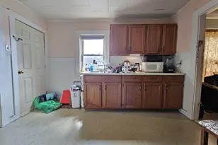 22 Thompson St, Sanford, ME 04073 - Photo 11