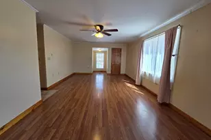 70 A Buzzell Ln, Greene, ME 04236 - Photo 9