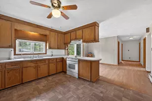 14 Windy St, Augusta, ME 04330 - Photo 9