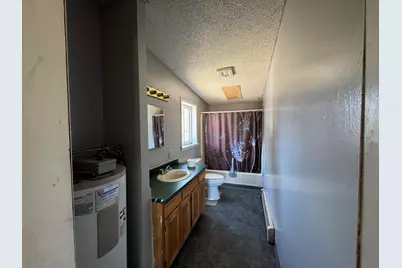 2415 Elliottsville Road, Willimantic, ME 04443 - Photo 15