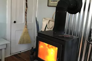 7 Mountain St, Vinalhaven, ME 04863 - Photo 9