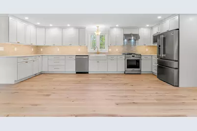 256 Berwick Road, Ogunquit, ME 03907 - Photo 3