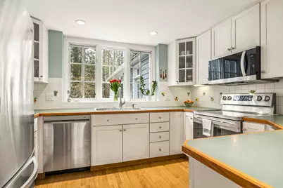 98 Harborview Drive, Yarmouth, ME 04096 - Photo 3