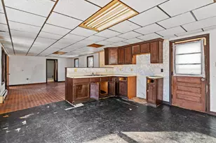 82 Summer St, Dover Foxcroft, ME 04426 - Photo 9