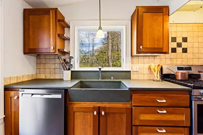 183 Mountain Road, Falmouth, ME 04105 - Photo 9