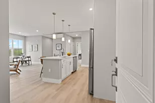 298 Main St, Yarmouth, ME 04096 - Photo 3