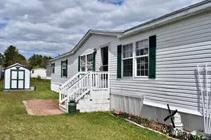 56 Franklin Pkwy, Brunswick, ME 04011 - Photo 1