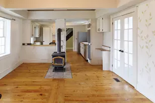 22 Booker St, Thomaston, ME 04861 - Photo 3