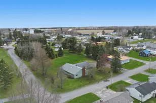19 MacArthur Ave, Caribou, ME 04736 - Photo 7