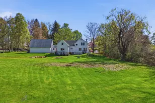 560 W Auburn Rd, Auburn, ME 04210 - Photo 5